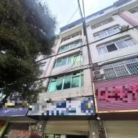 一号大道 铺面楼 占地 94平方 出让证 180万