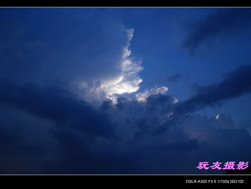 a7344261_s.jpg