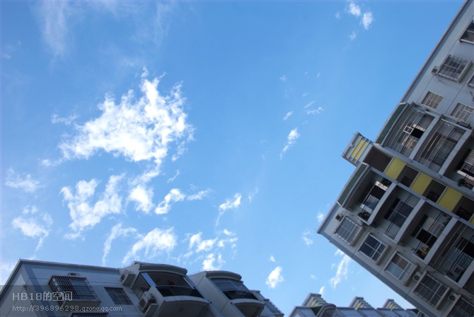 小区晴空