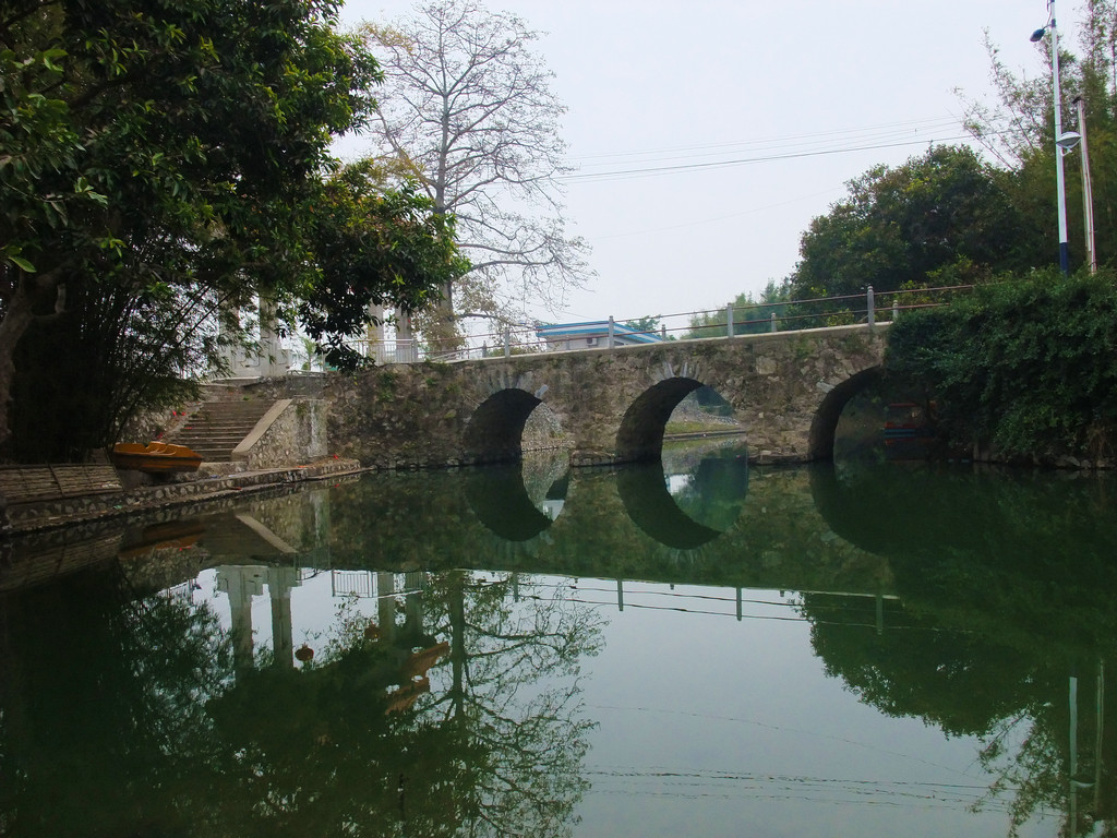 岭脚村那汪水 (2).jpg