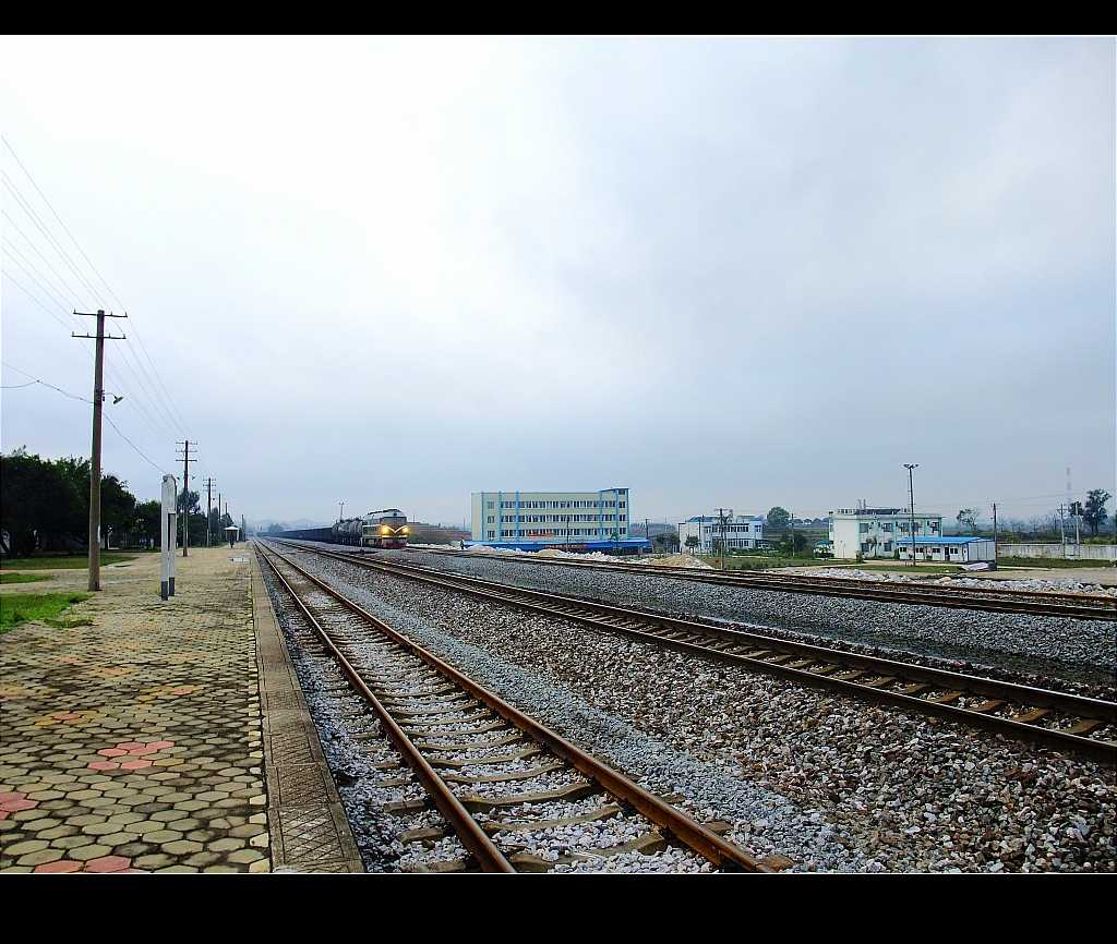 8-横州火车站 (6).jpg