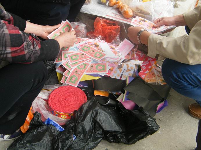清明祭拜 020.jpg