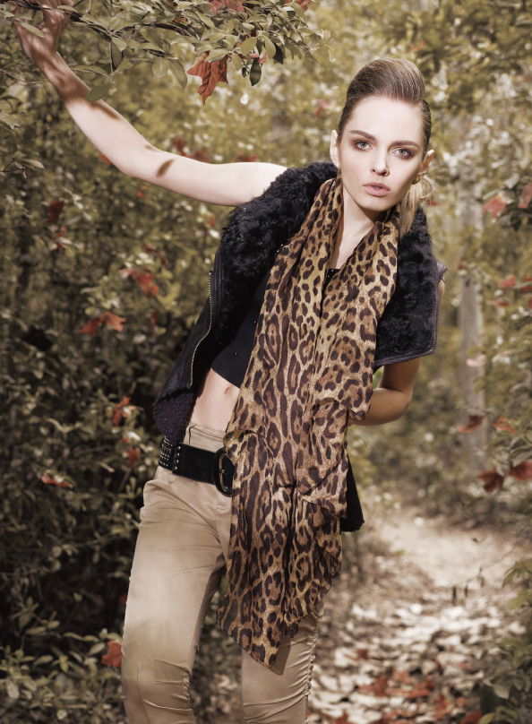 AVIVI AW 11-212.jpg