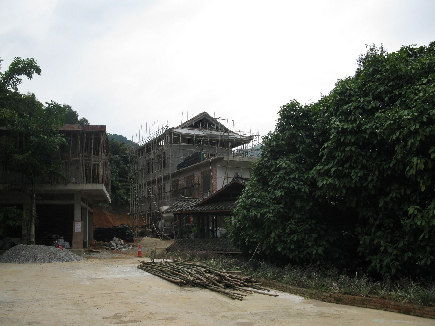 修建2.jpg