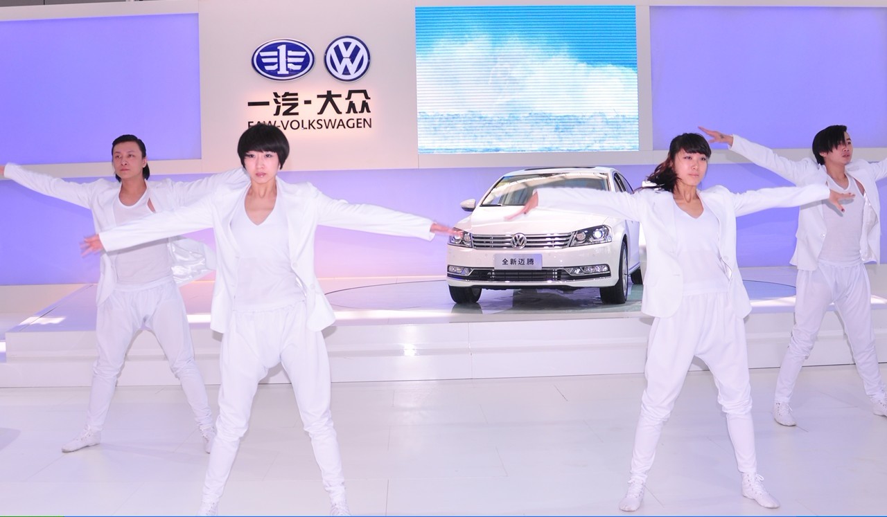 美女帅哥2.jpg