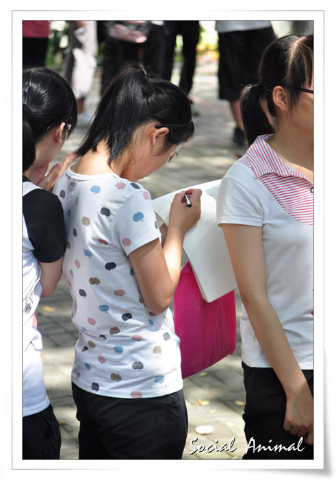 横县高中学校招生报名花絮 2012-07-14 043.jpg