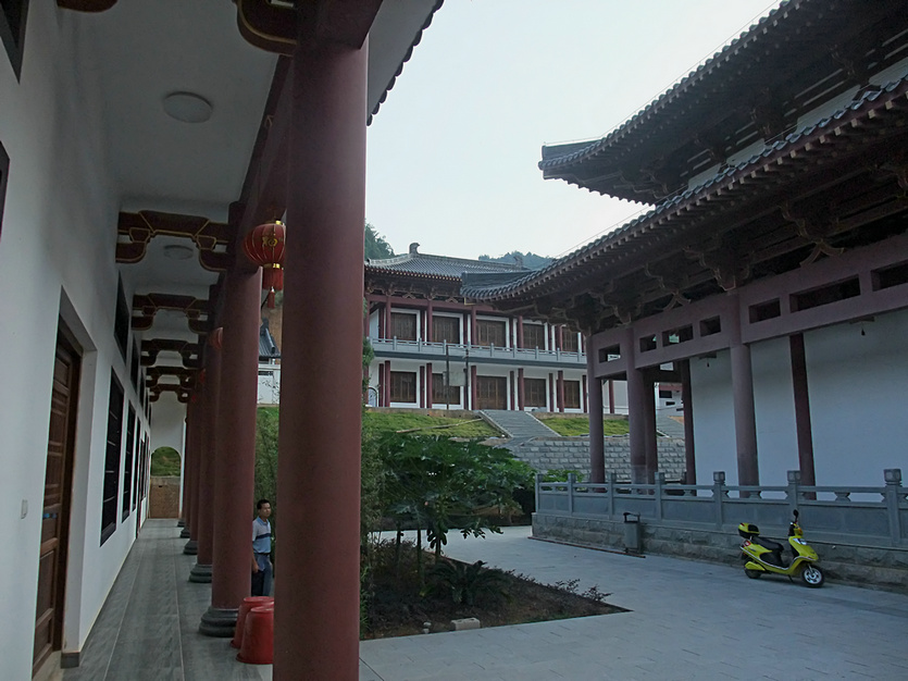 DSCF1045.jpg