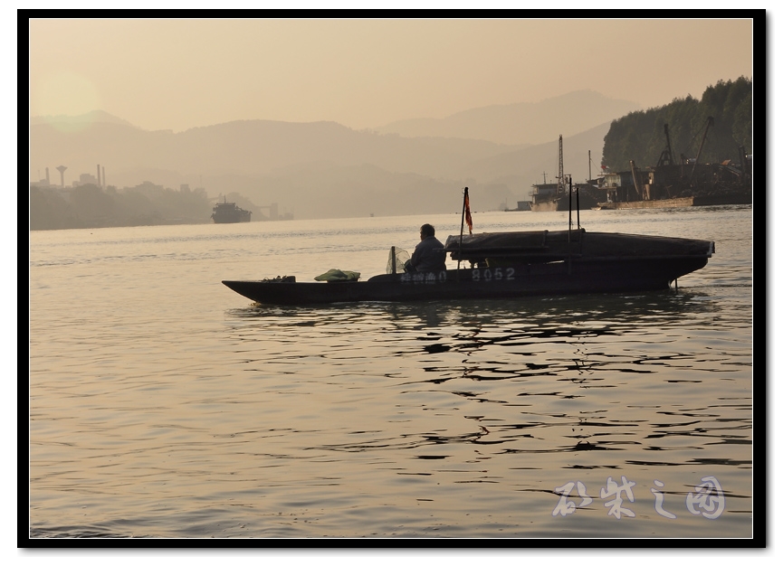 郁江晨曦2.jpg
