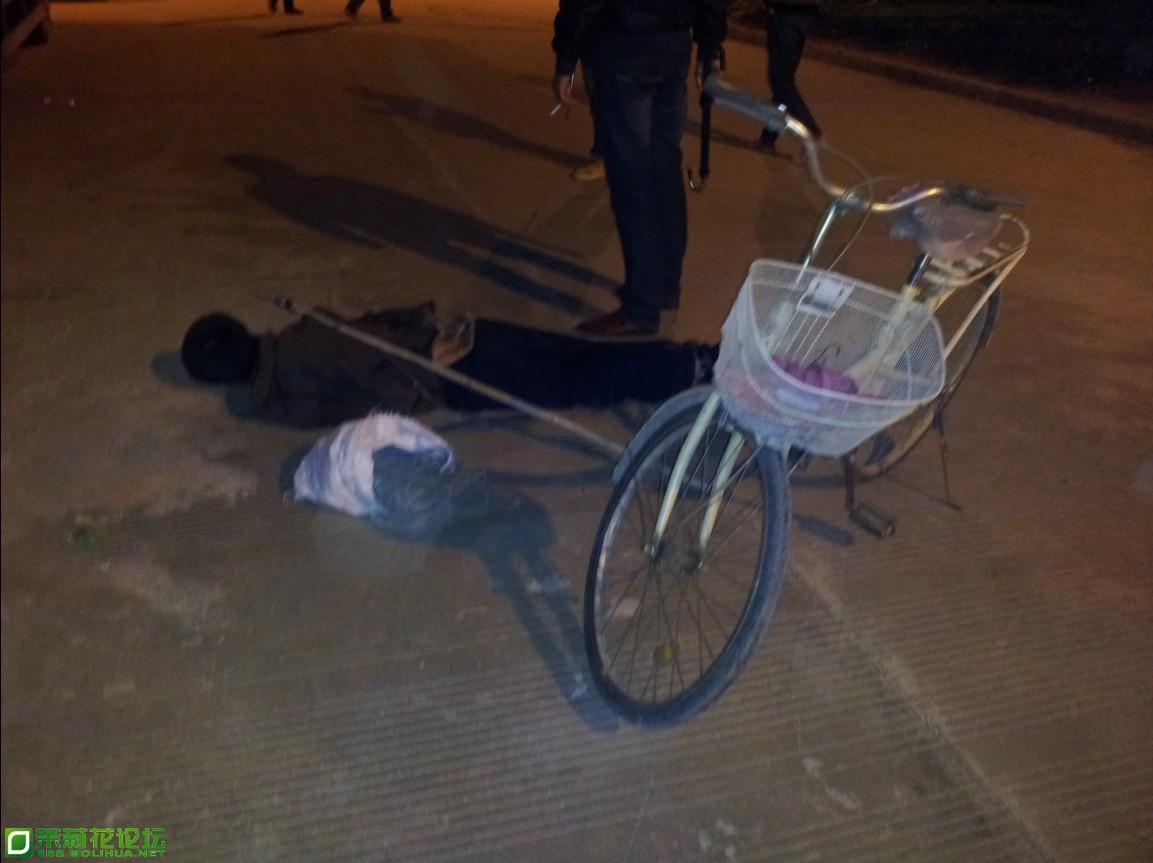 QQ截图20121214203623.jpg