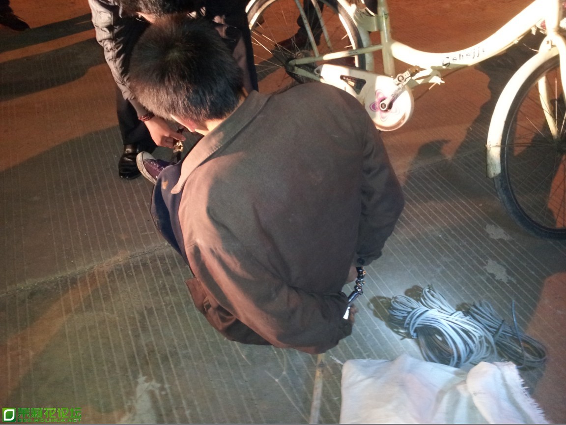 QQ截图20121214203644.jpg