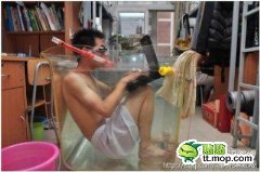 单人泡澡