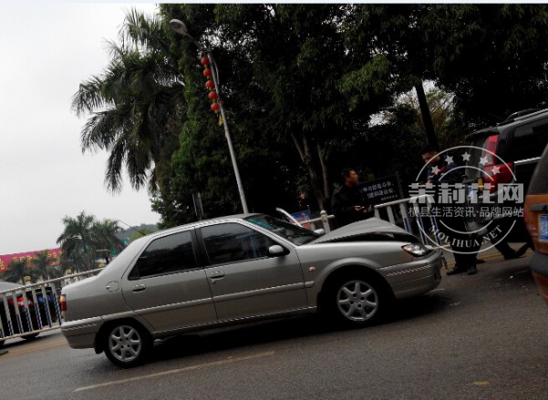 撞车7.jpg