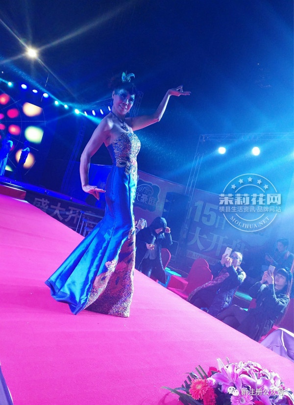 70d3ce4a8cc60fbf61d5133e1d88b7e4_meitu_1.jpg