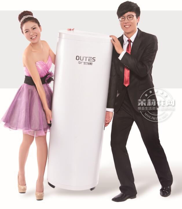 `FSQT9L9~AP6@T75`~K{375.jpg