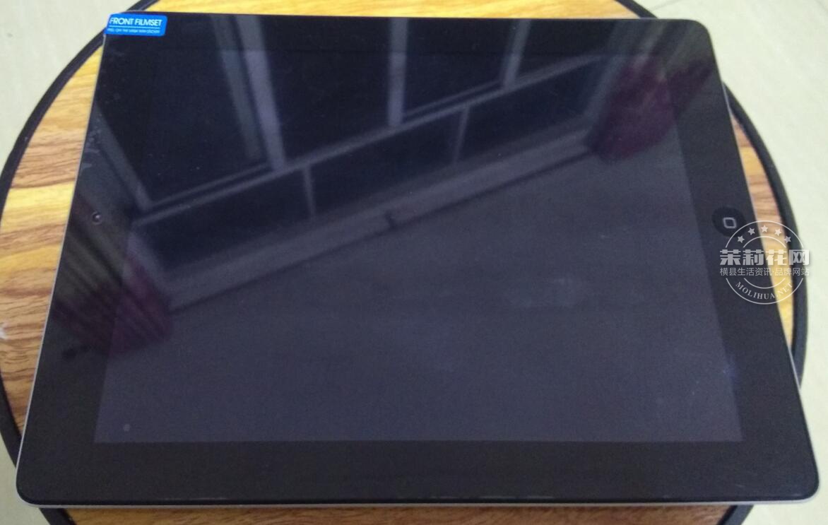 黑色ipad2-2.jpg