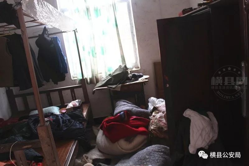 091243uj00s0odyii3tqor.jpg