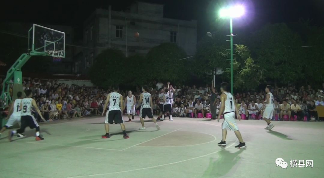 090828ifh5p94npfl9h94h.jpg