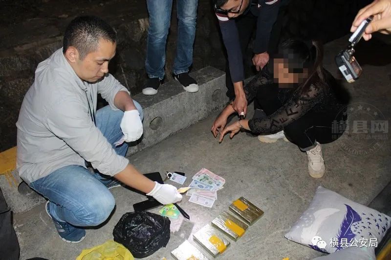 085125gbo2aoszrvr08alr.jpg