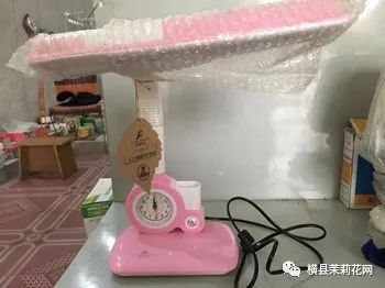 085056v07av4vm6534pn5i.jpg