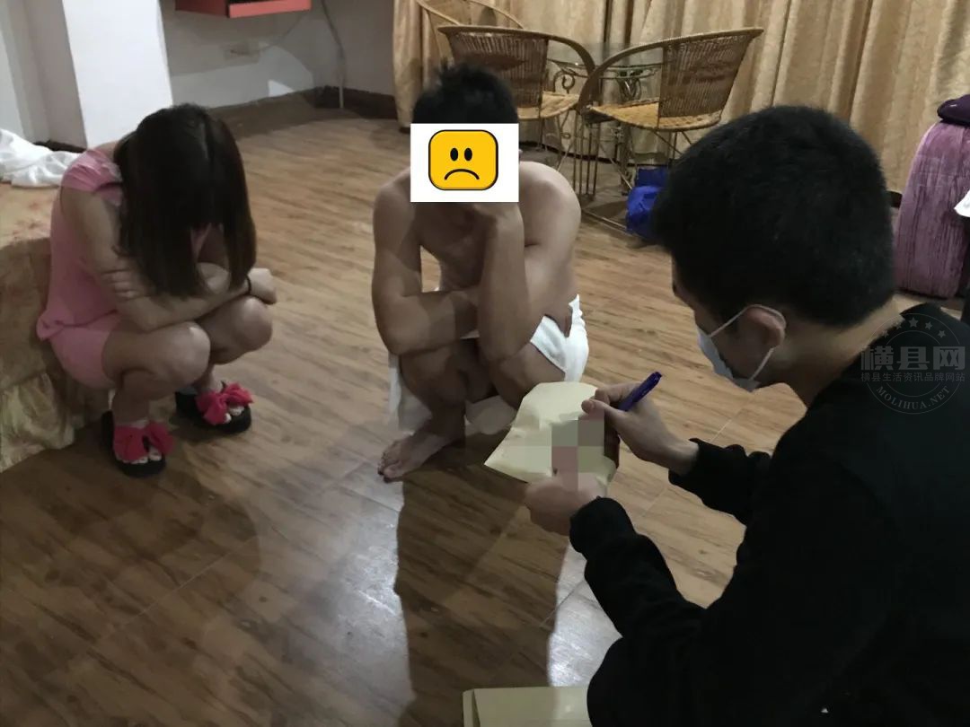 085550t82jut5u55s852c2.jpg