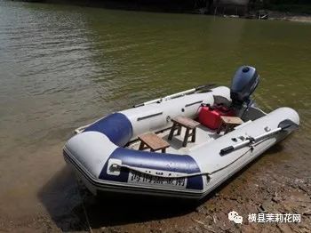 085211ti9dy0zyhid9jjd9.jpg