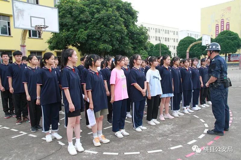084234aajcol3b3mk21dvs.jpg
