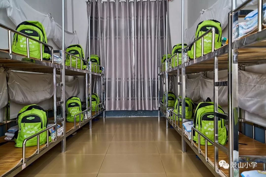 101715w3hcun3lc3r2hz3c.jpg