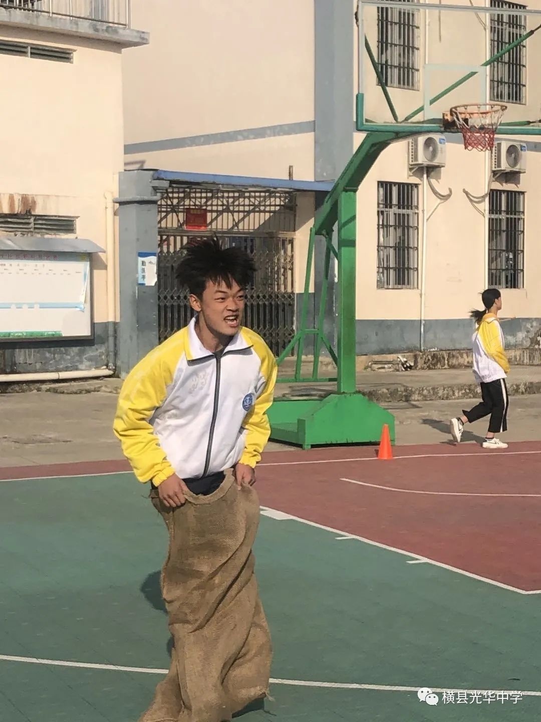 083615mhgvawz8ghpwp8bk.jpg