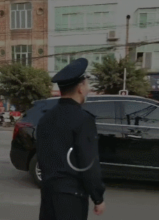 现场.gif