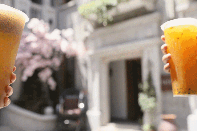 083623xu8c9ia331948v9w.gif