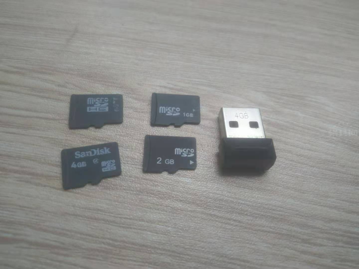 内存卡  5 只.jpg