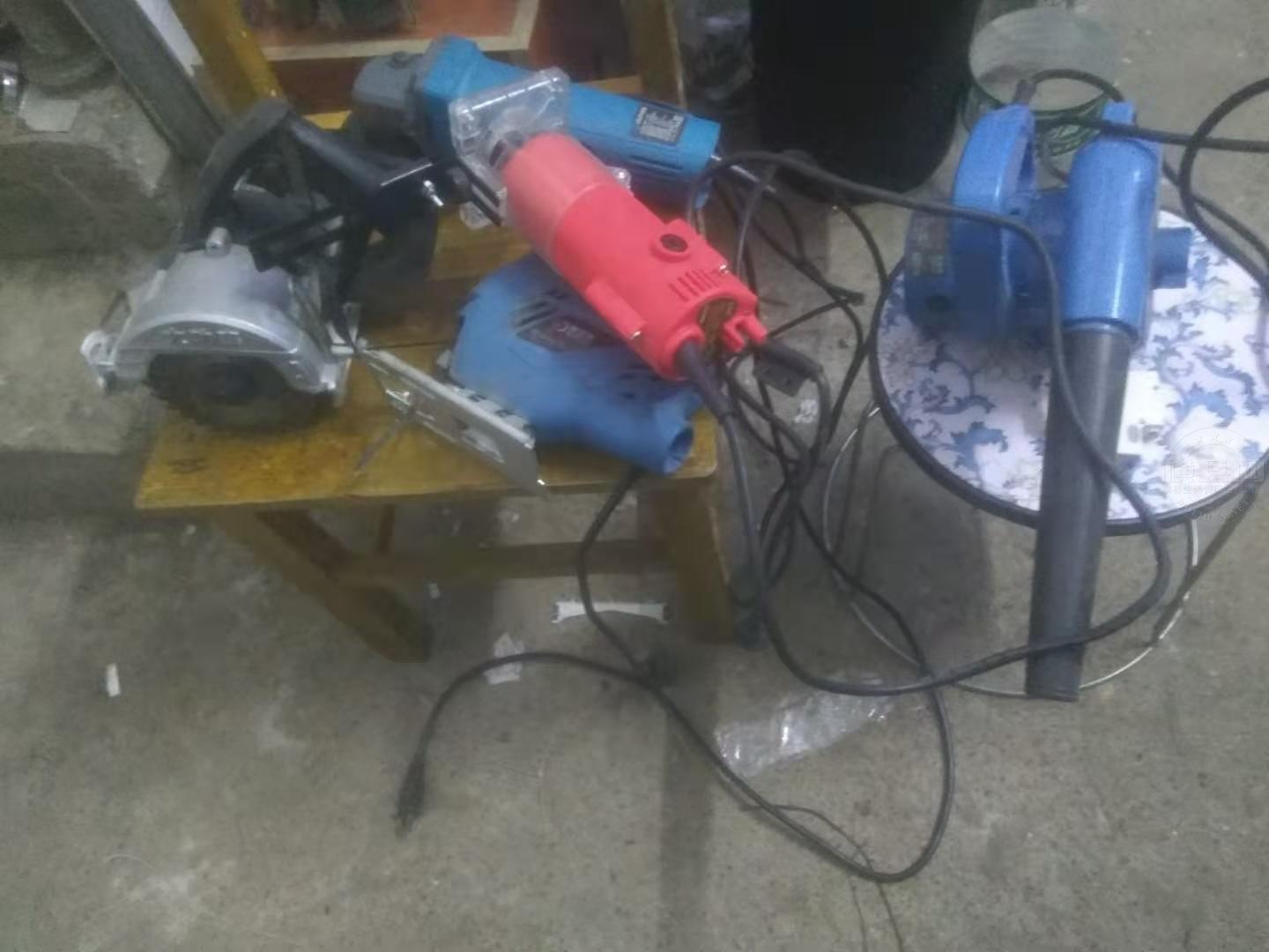 220 V工具.jpg