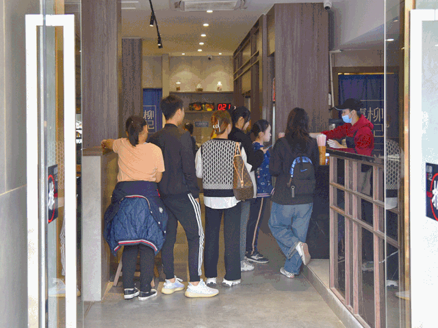 084501kq64quq5f2x8x0wg.gif