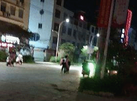 085958e47snnasli468nfa.gif