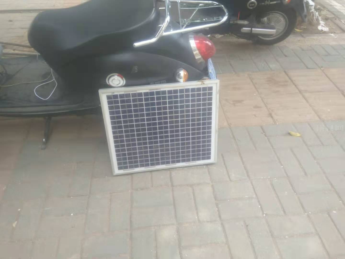 太阳能发电板.jpg