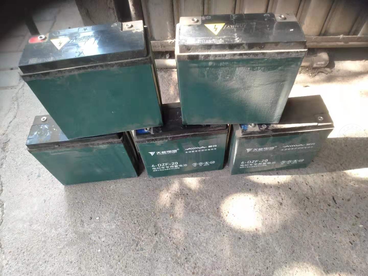 60 v.jpg