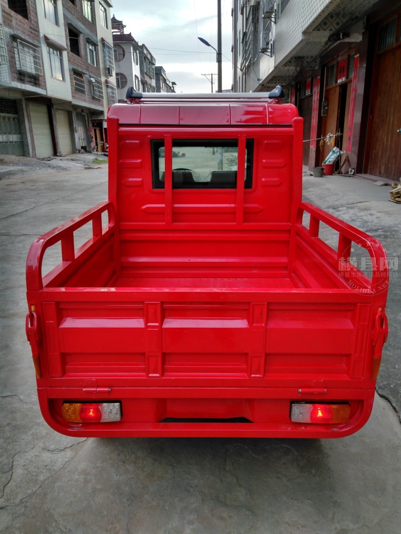 202116nr4rzr0phchmd4r8.jpg