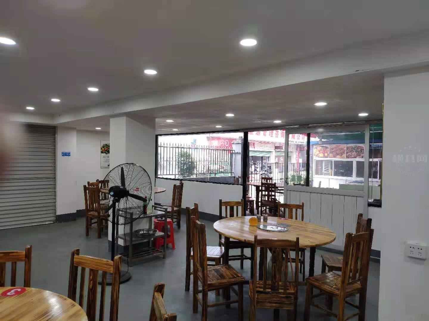 室内餐厅B.jpg