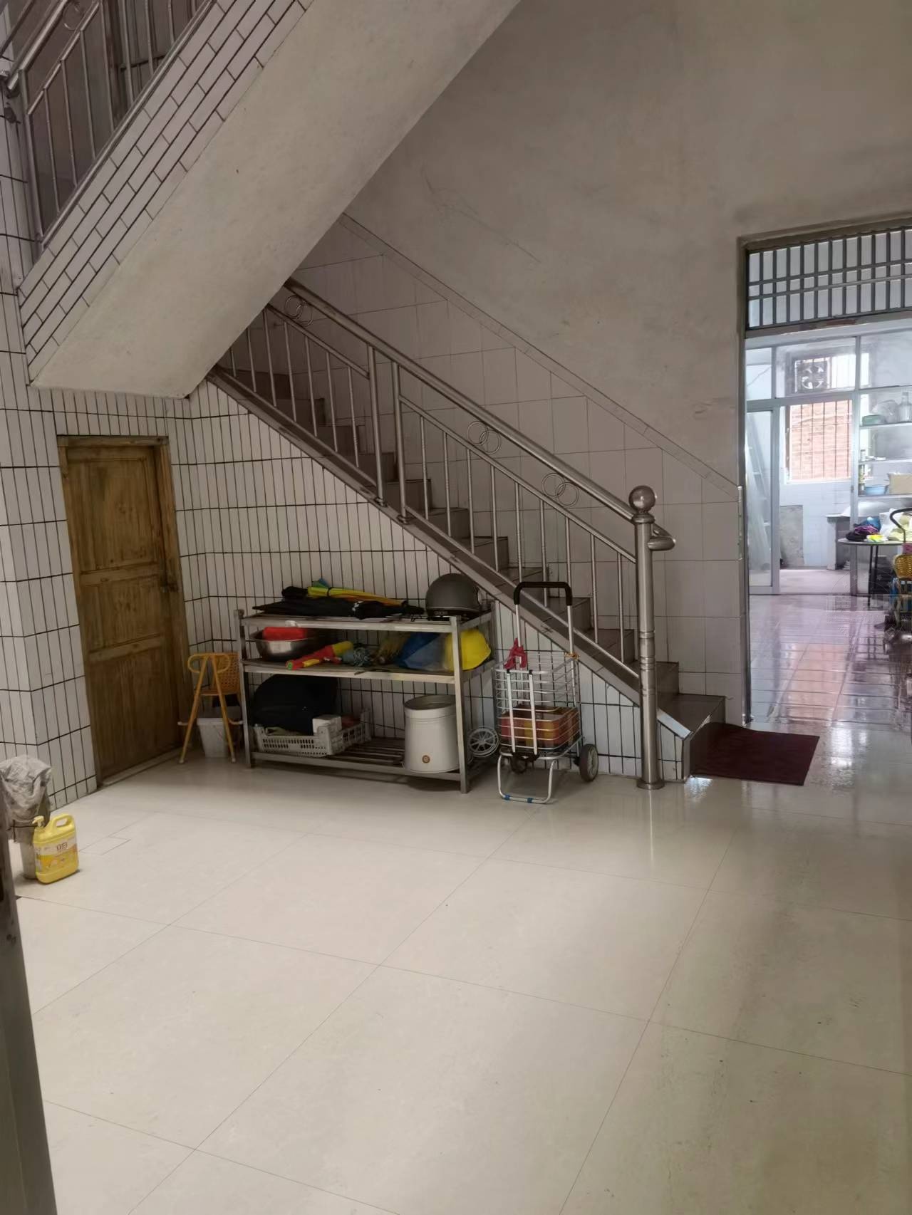 中庭.jpg