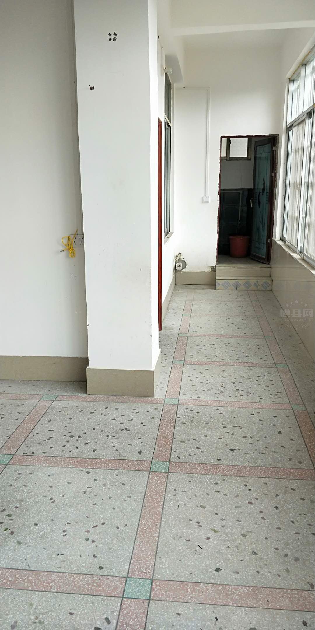 201.jpg