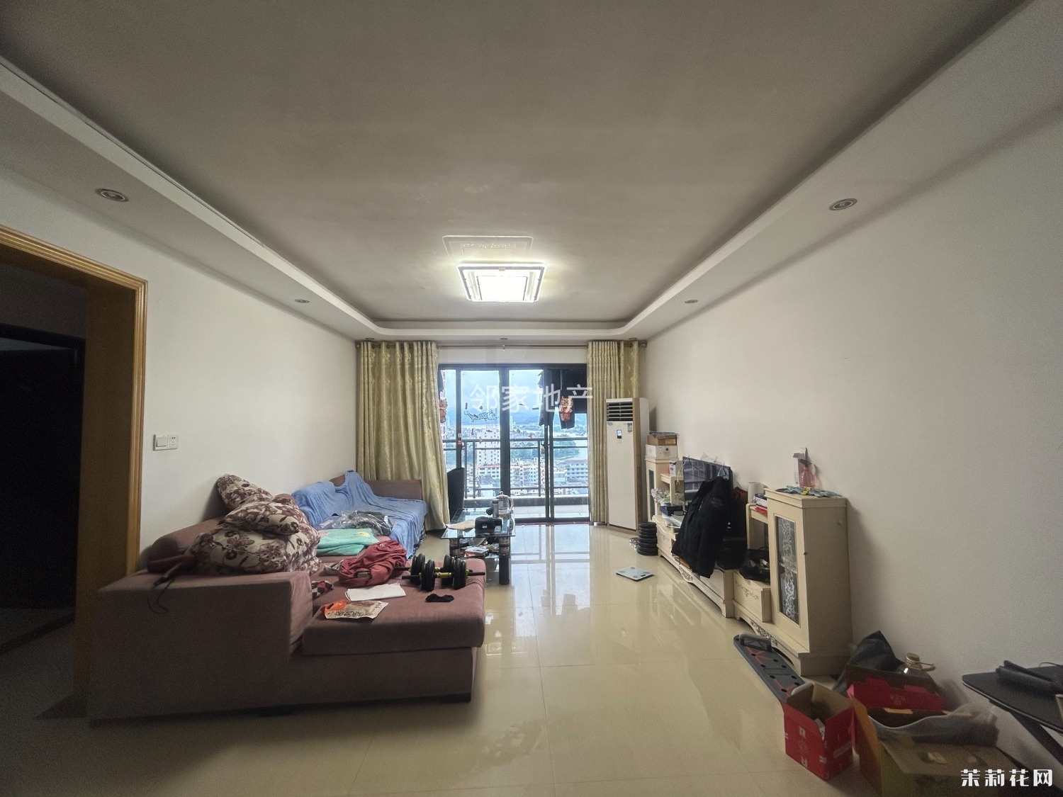 6a76c277-9513-4ef8-b9e6-266577ec4e51.jpg