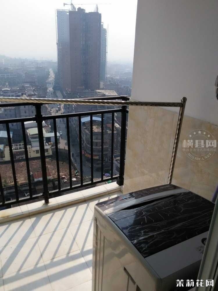202744y8pl1xffw604450r.jpg