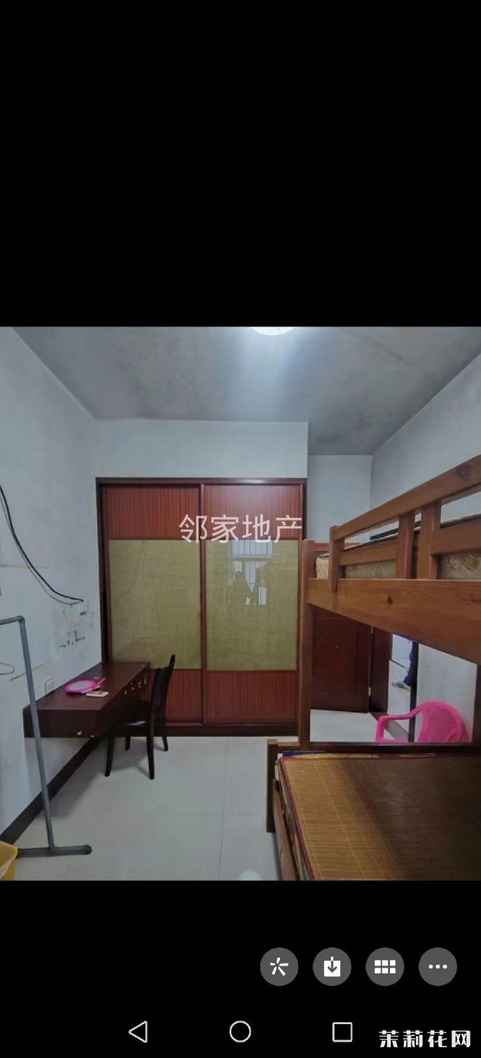1fd30176-9bcc-4d10-8c13-bf634085551d.jpg
