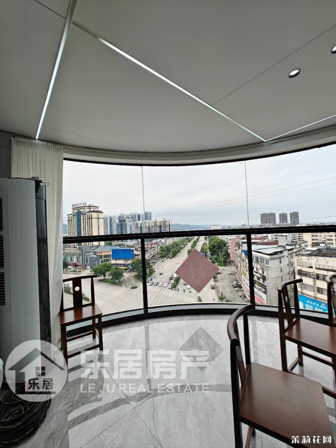 wechat_upload174377471167efe3f73c261