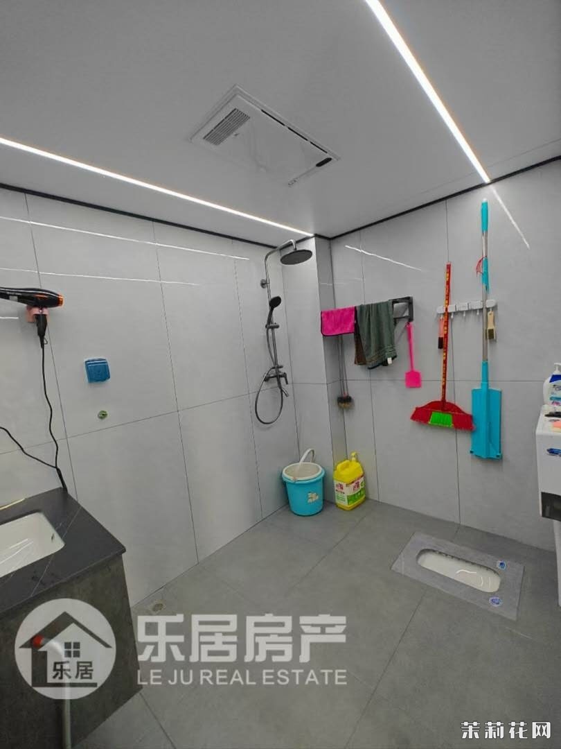 wechat_upload174377471867efe3fe95346
