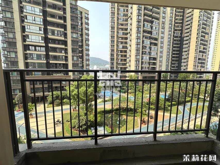 wechat_upload174408509967f4a06b1ef04