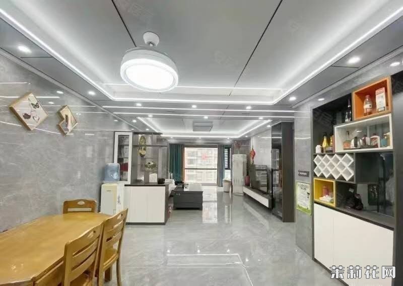 wechat_upload174429868067f7e2b890abf