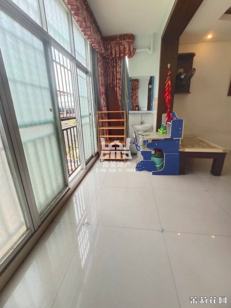 wechat_upload174473181267fe7ea45f515