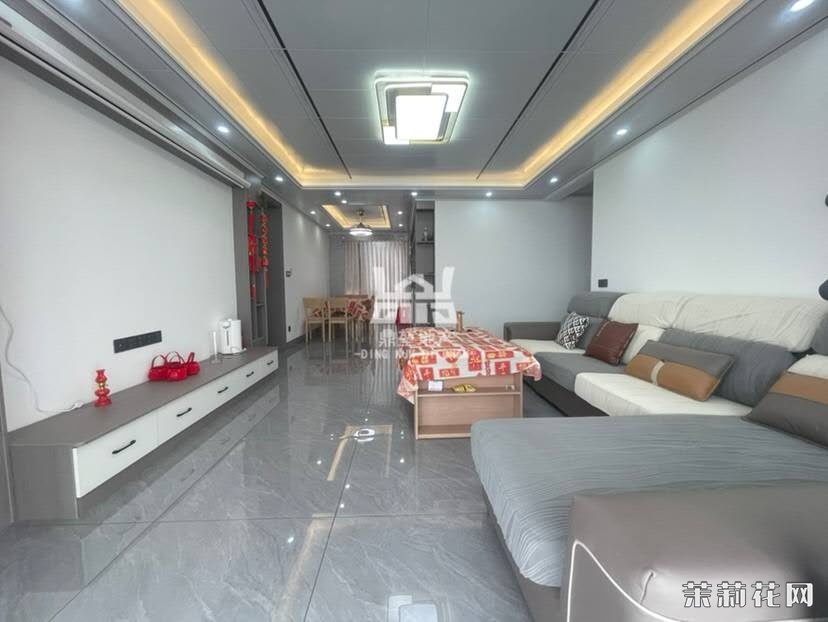 wechat_upload174922452768430c4f6fba4