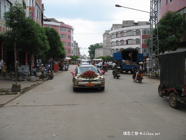 新婚的喜悦~!玫瑰香车/